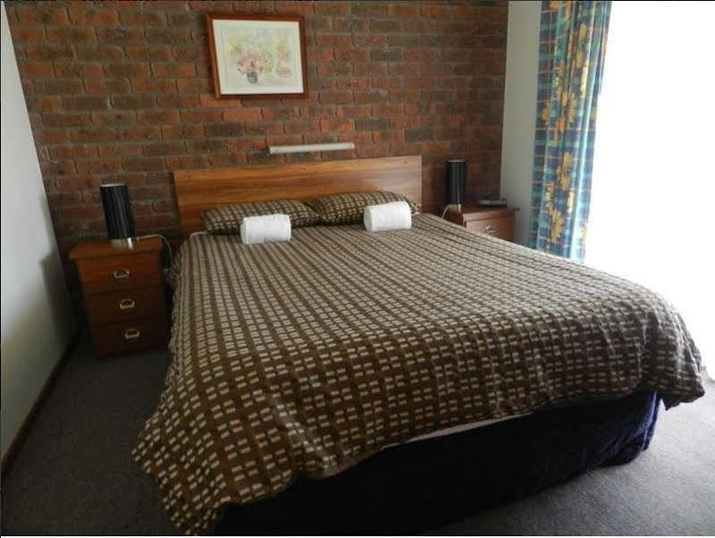 Lakes Jakaranda Holiday Units Lakes Entrance Bagian luar foto