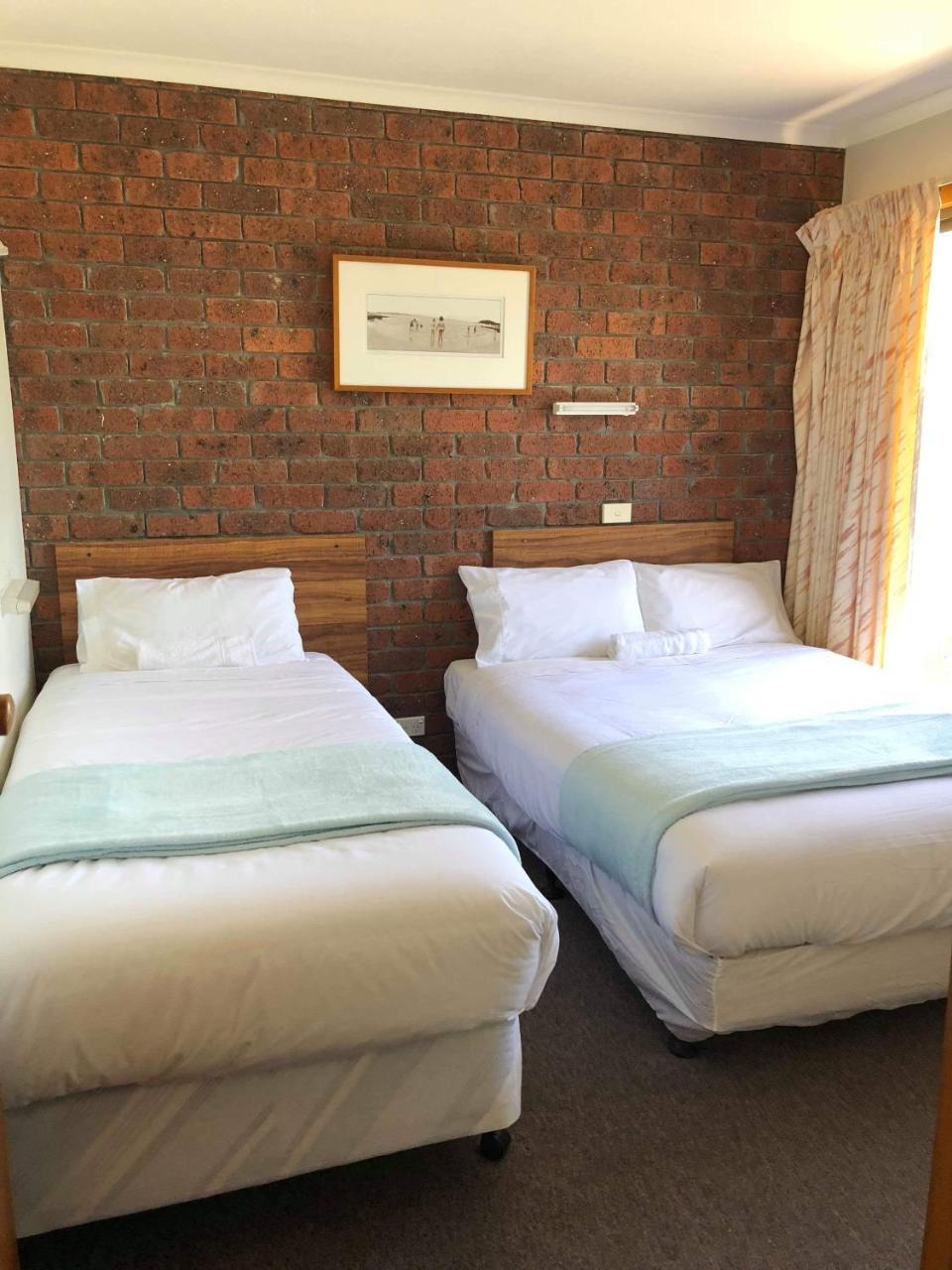 Lakes Jakaranda Holiday Units Lakes Entrance Bagian luar foto