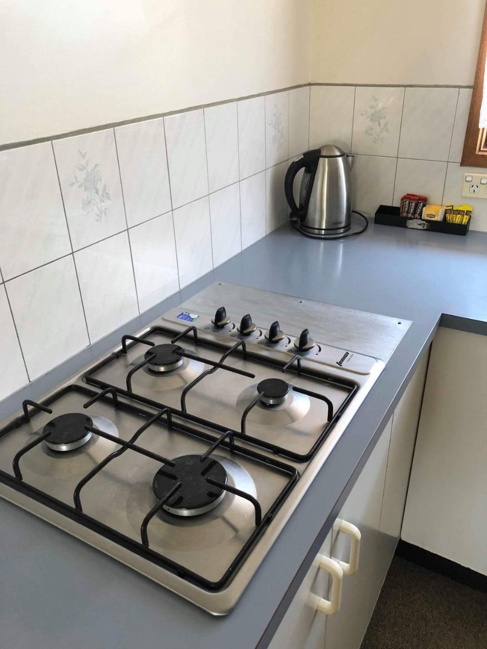 Lakes Jakaranda Holiday Units Lakes Entrance Bagian luar foto