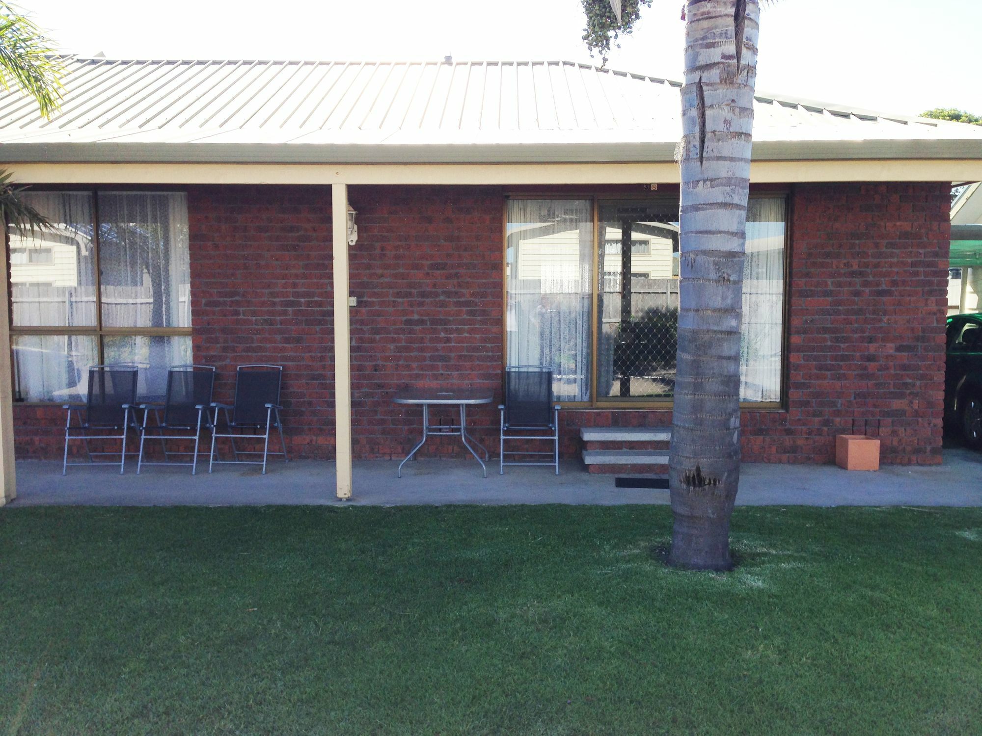 Lakes Jakaranda Holiday Units Lakes Entrance Bagian luar foto